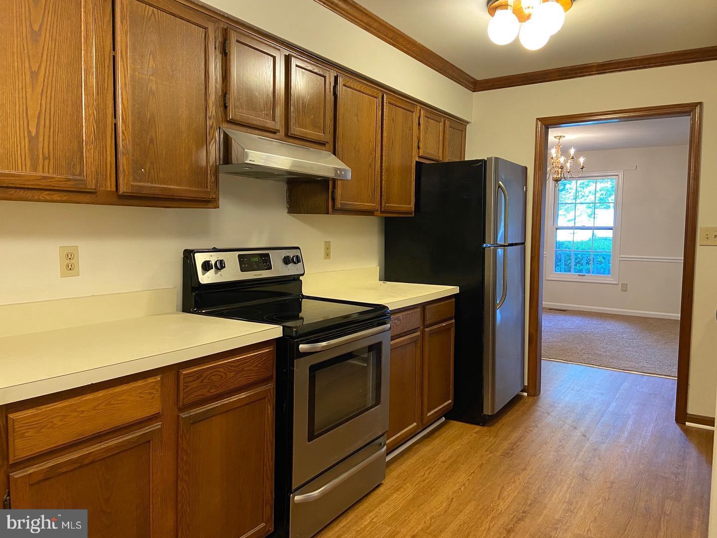 HOLLEYBROOKE - Residential Lease