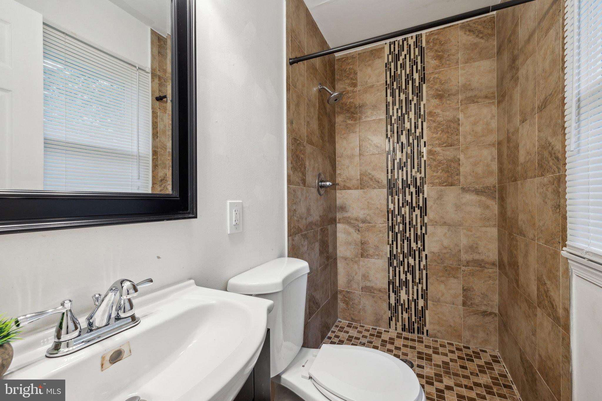 LAKE RIDGE PART 1 - Residential