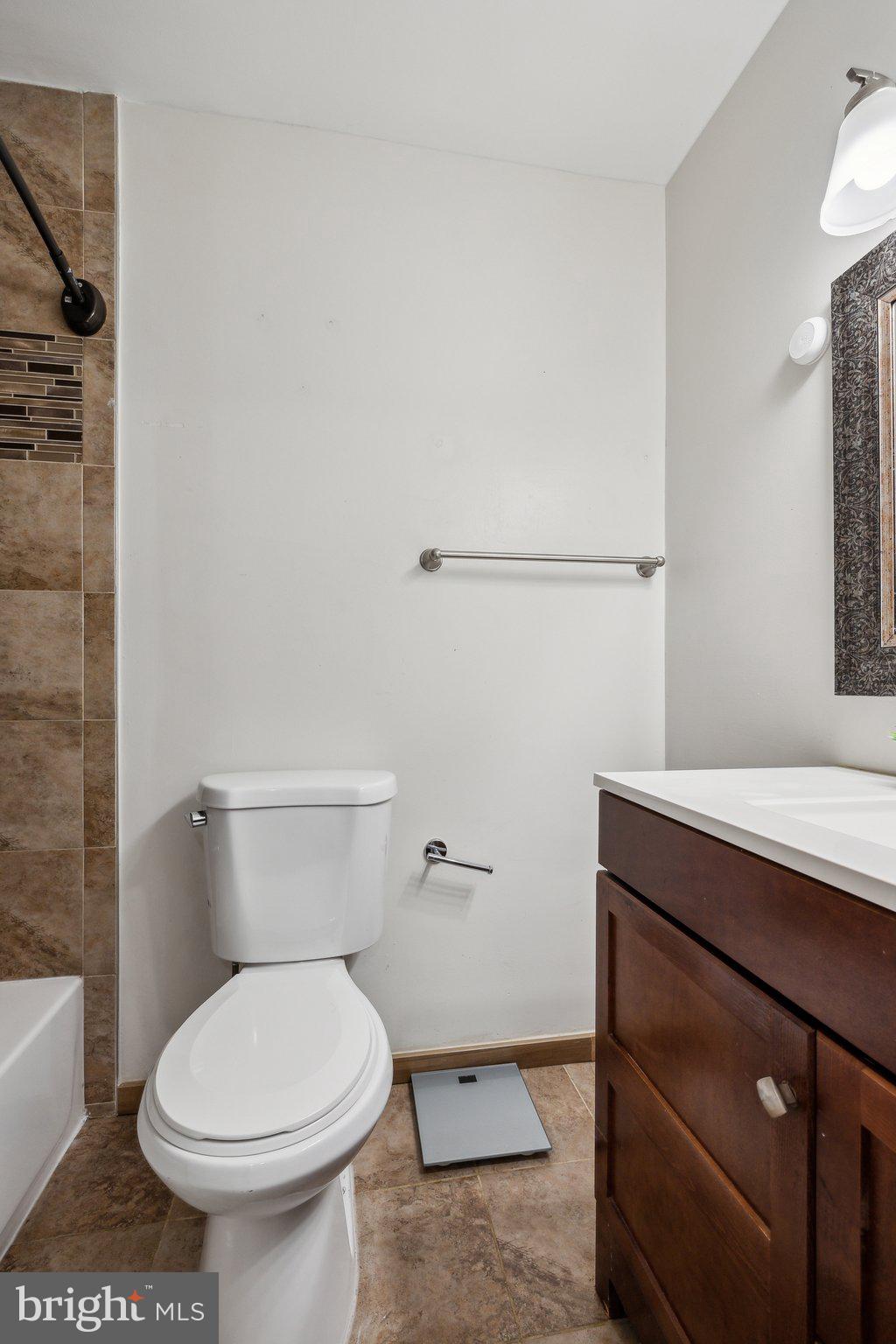 LAKE RIDGE PART 1 - Residential