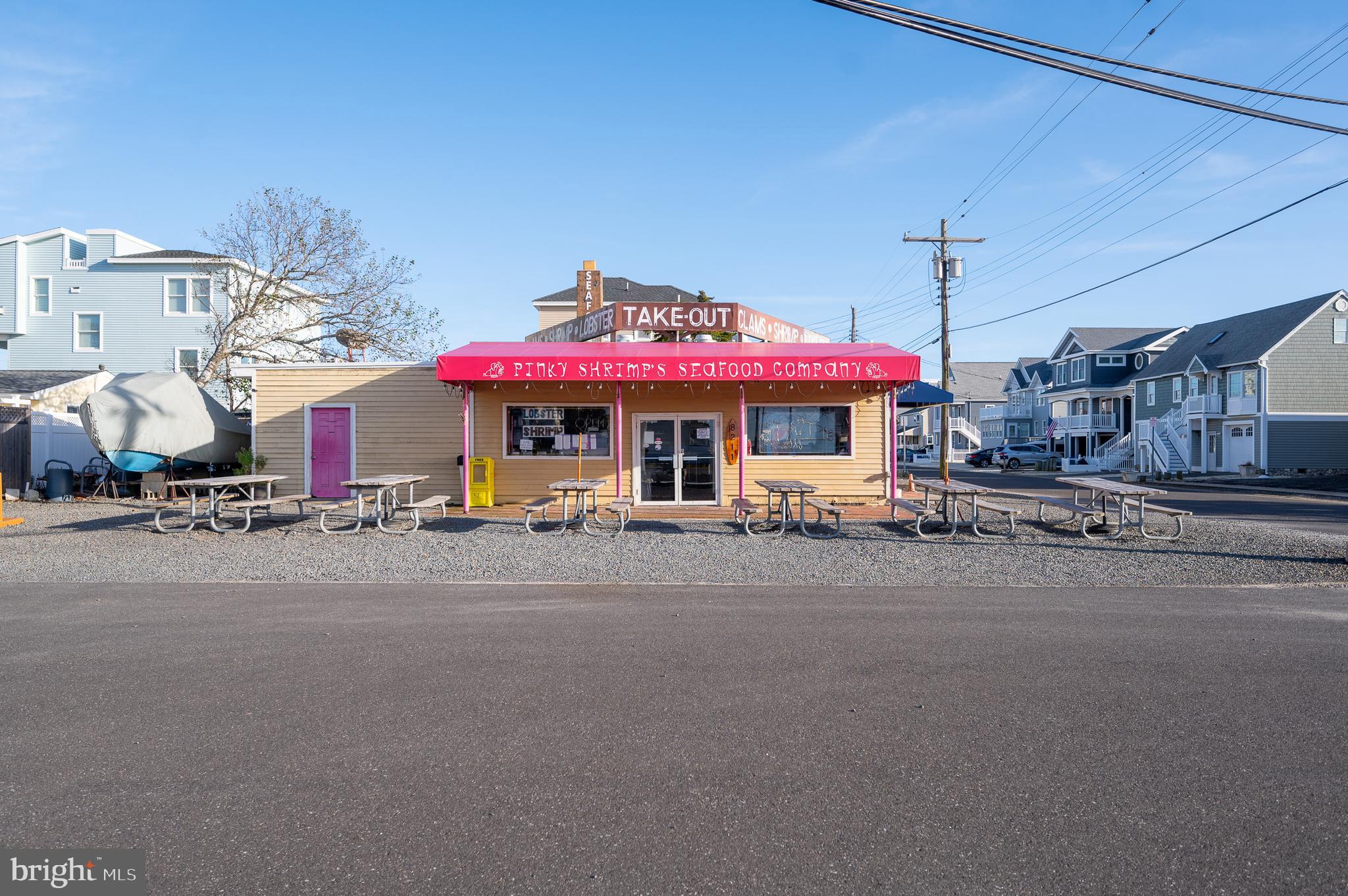 8211 LONG BEACH BOULEVARD