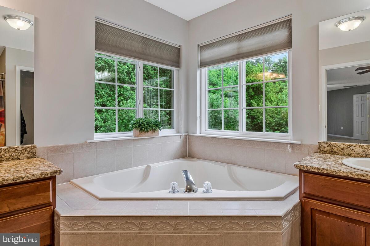 LORINS PRIDE - Residential