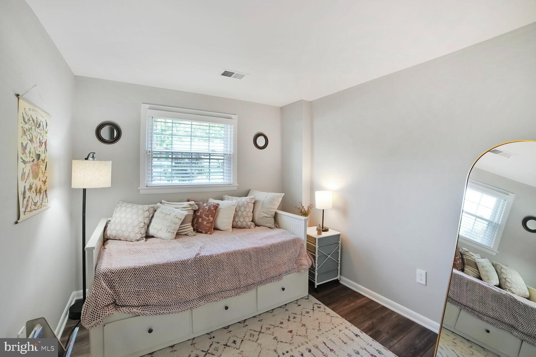 WEST END PARK - Residential