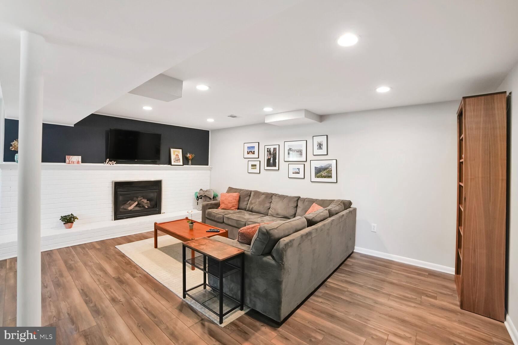 WEST END PARK - Residential