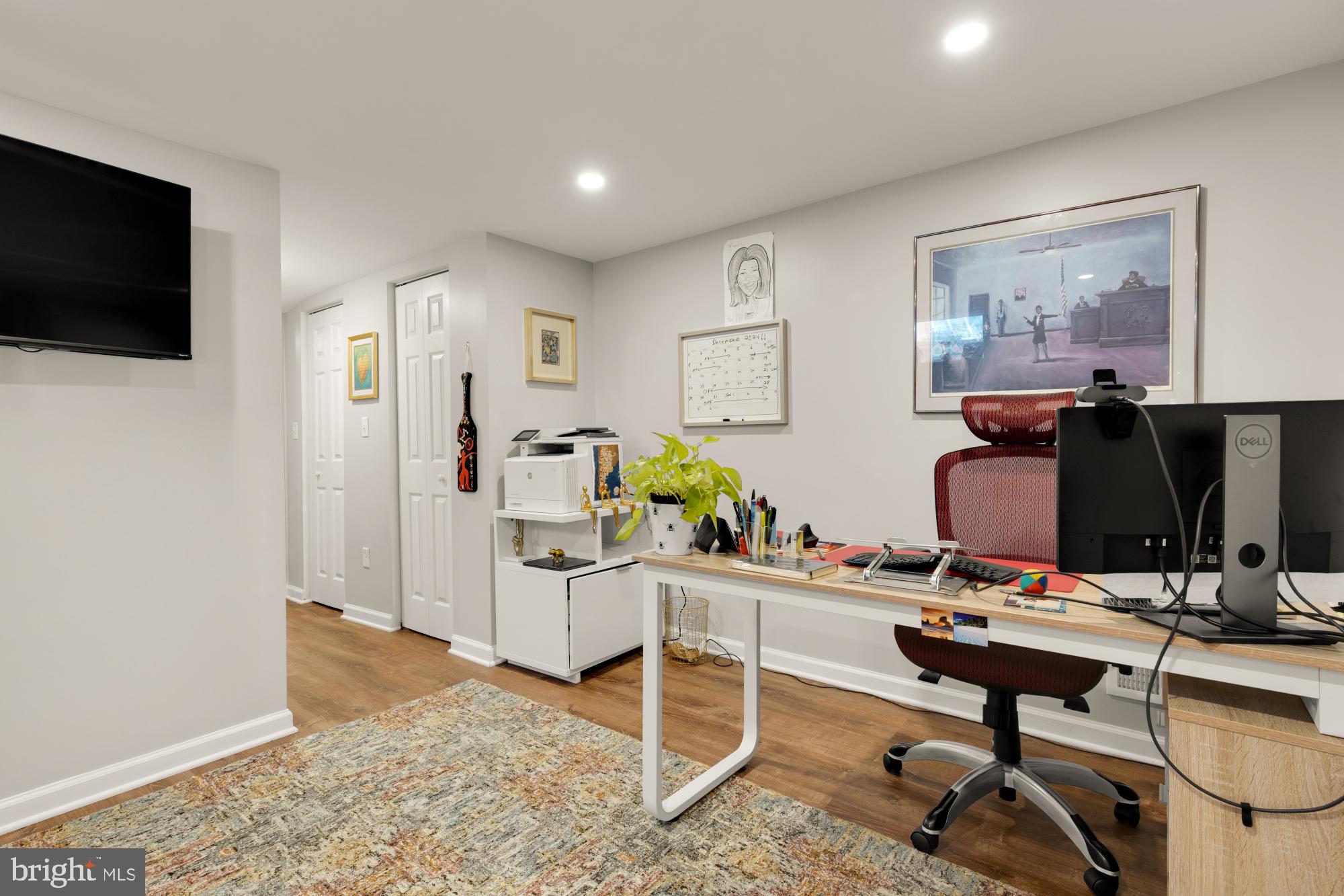 KENSINGTON - Residential