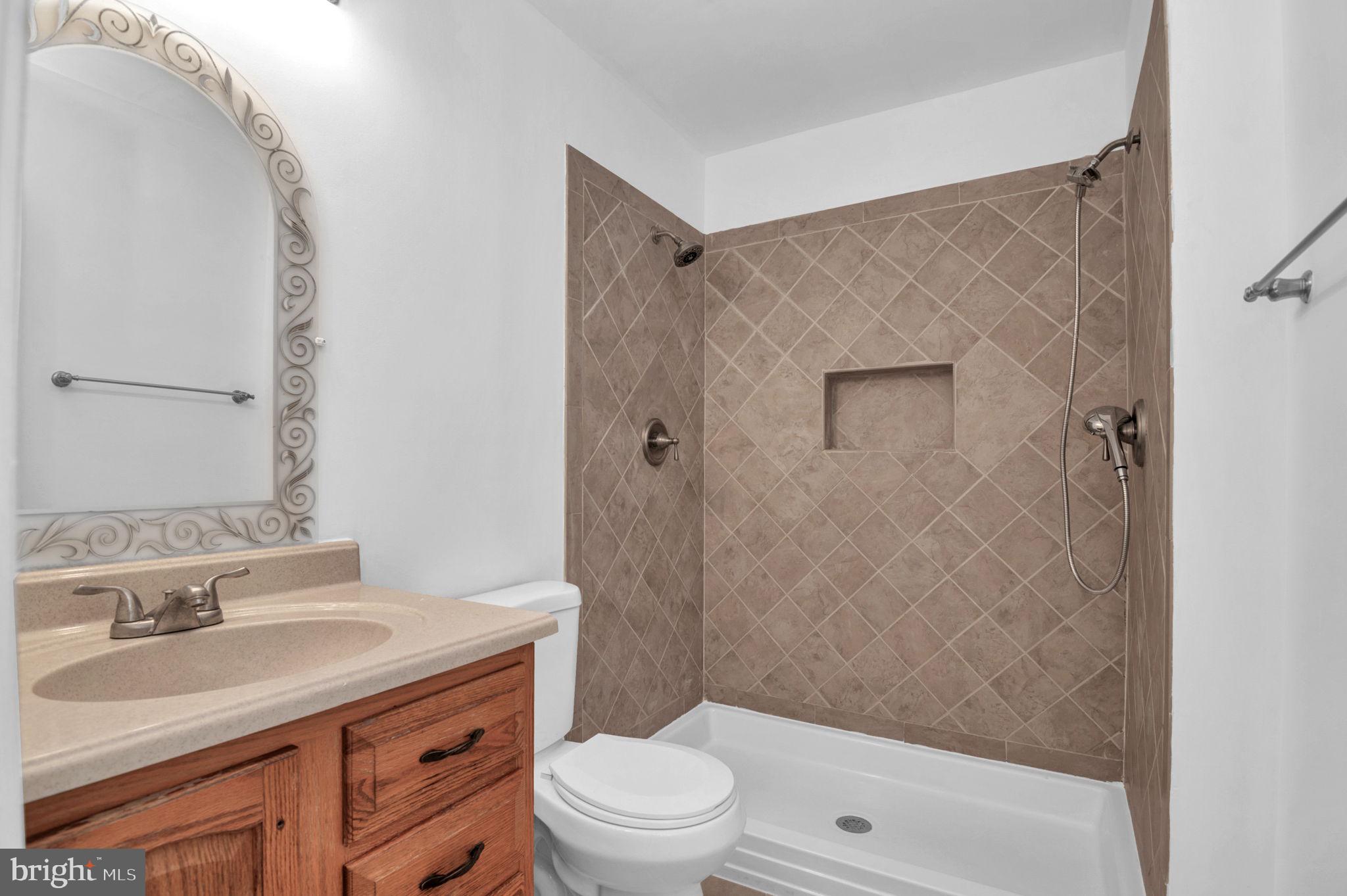 WILDWOOD CONDO - Residential Lease