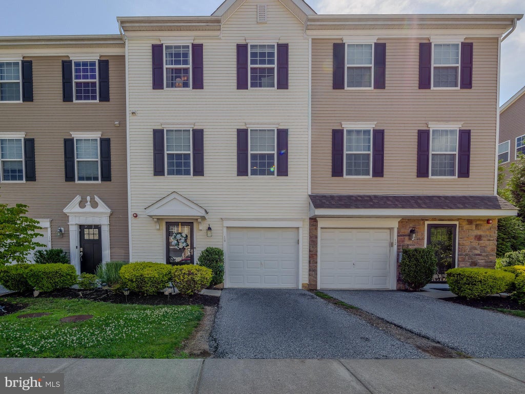 Photo of 14 Faraday Court, MORTON, PA 19070 (MLS # PADE2118502)