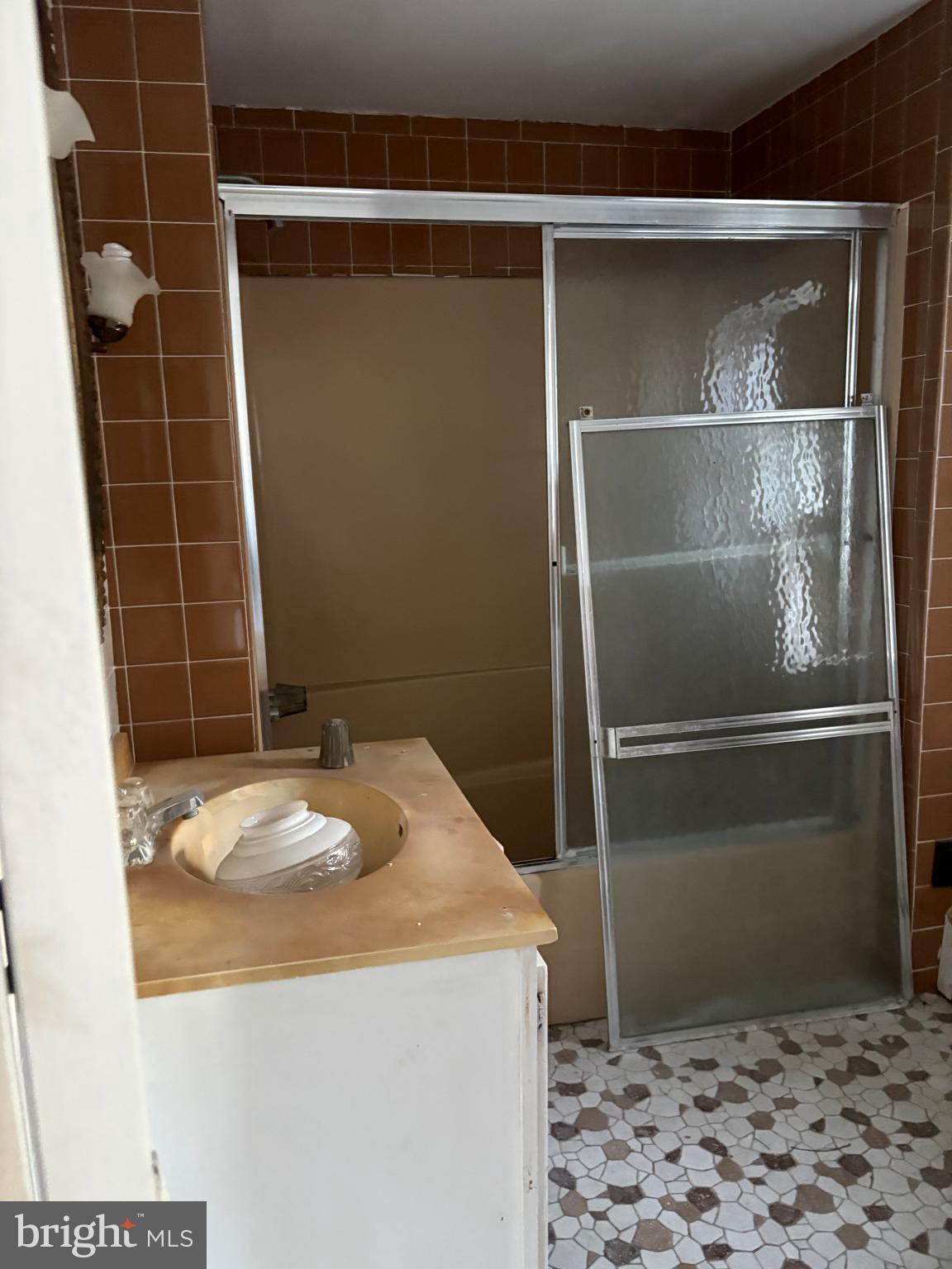 CRISIFIELD - Residential