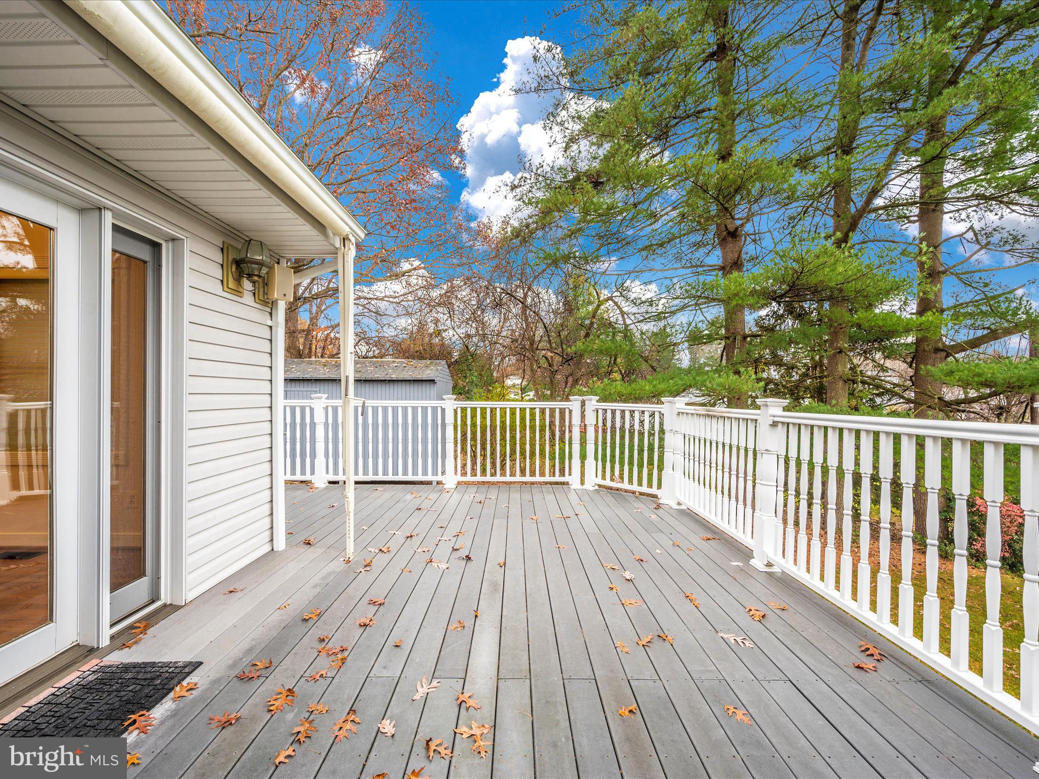 COLUMBIA HILLS - Residential