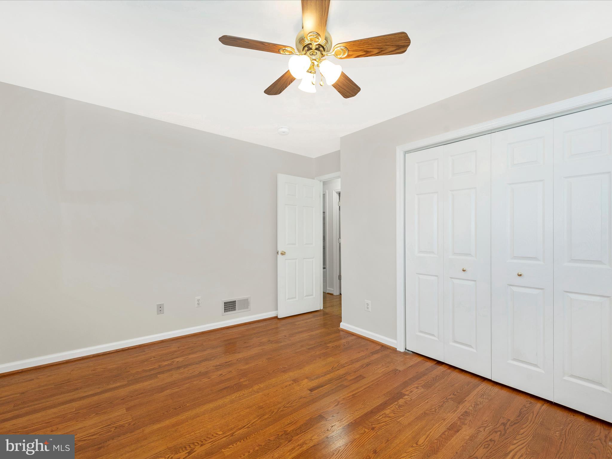 COLUMBIA HILLS - Residential