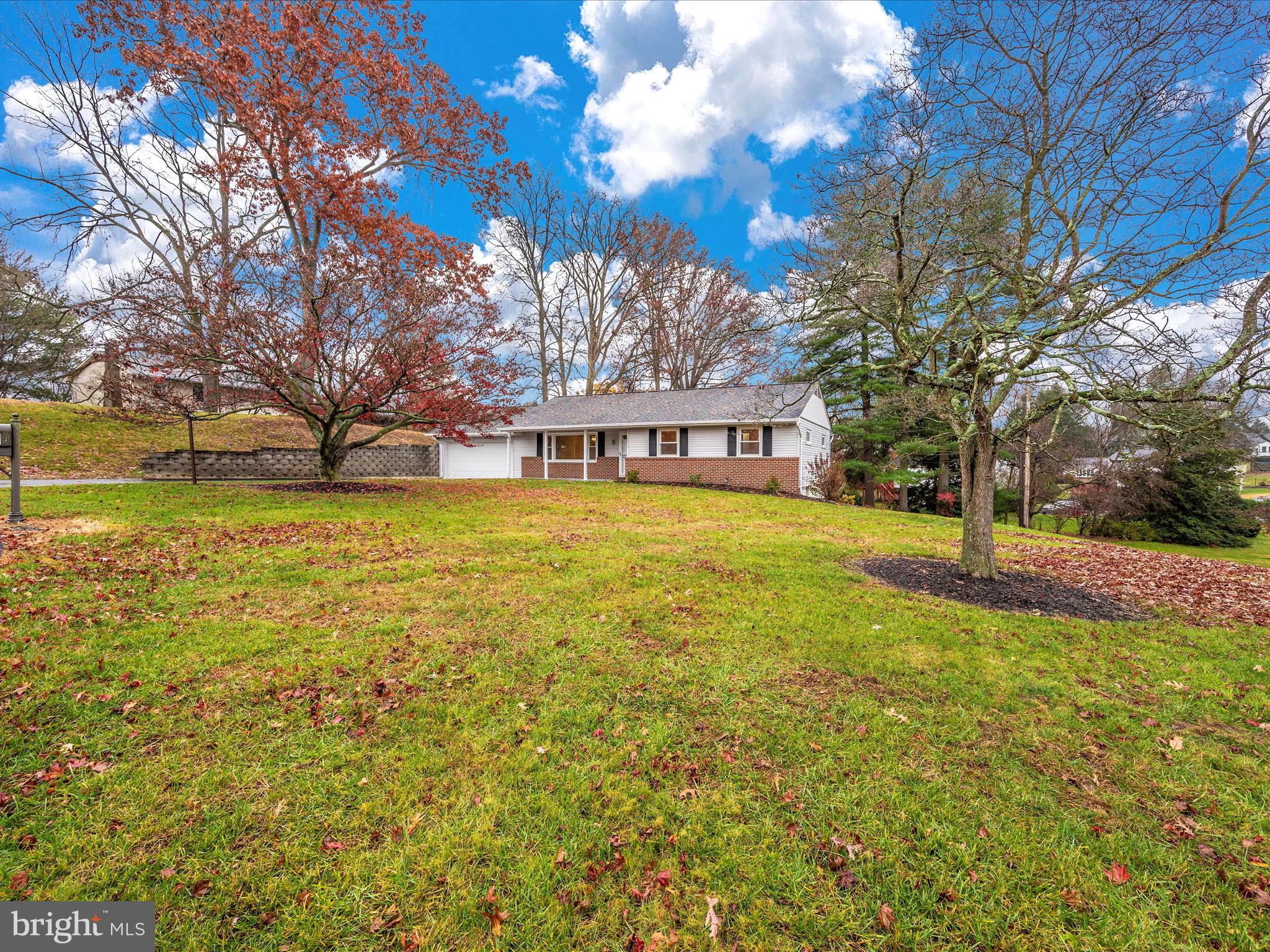 COLUMBIA HILLS - Residential