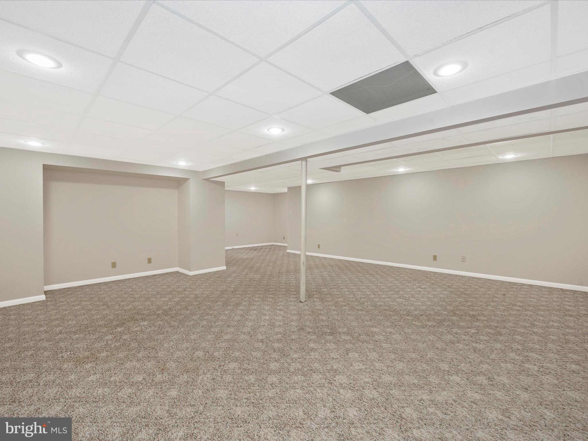 COLUMBIA HILLS - Residential