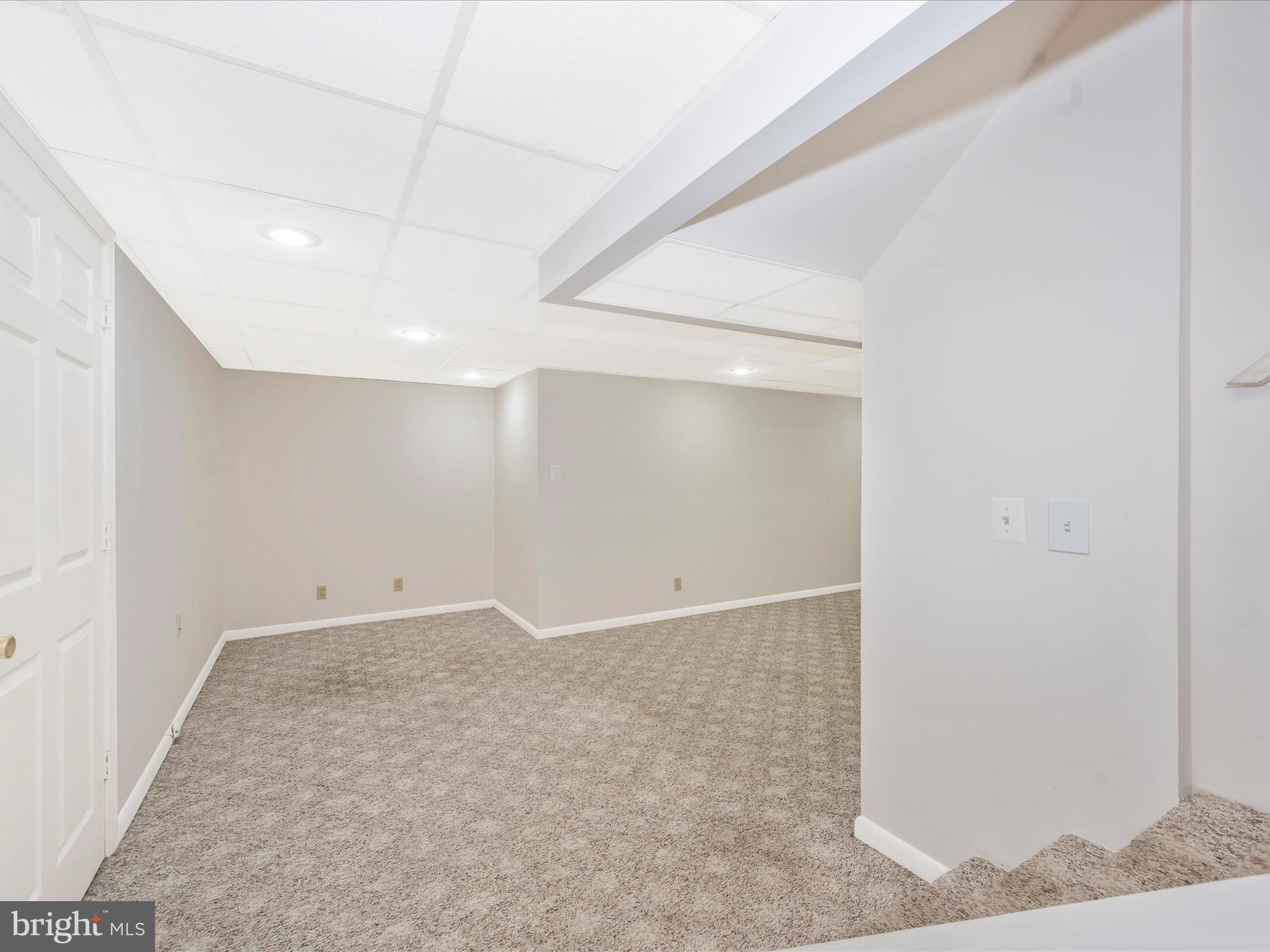 COLUMBIA HILLS - Residential