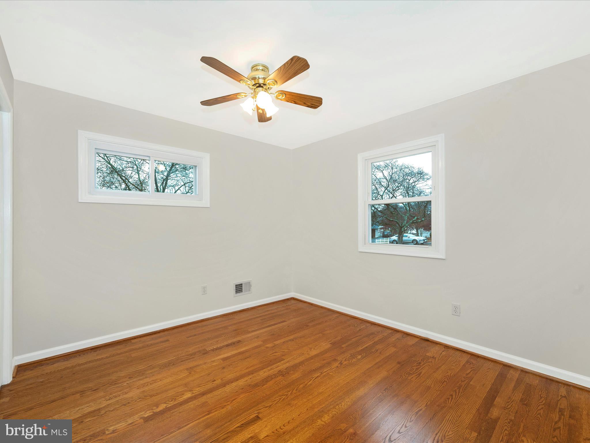 COLUMBIA HILLS - Residential