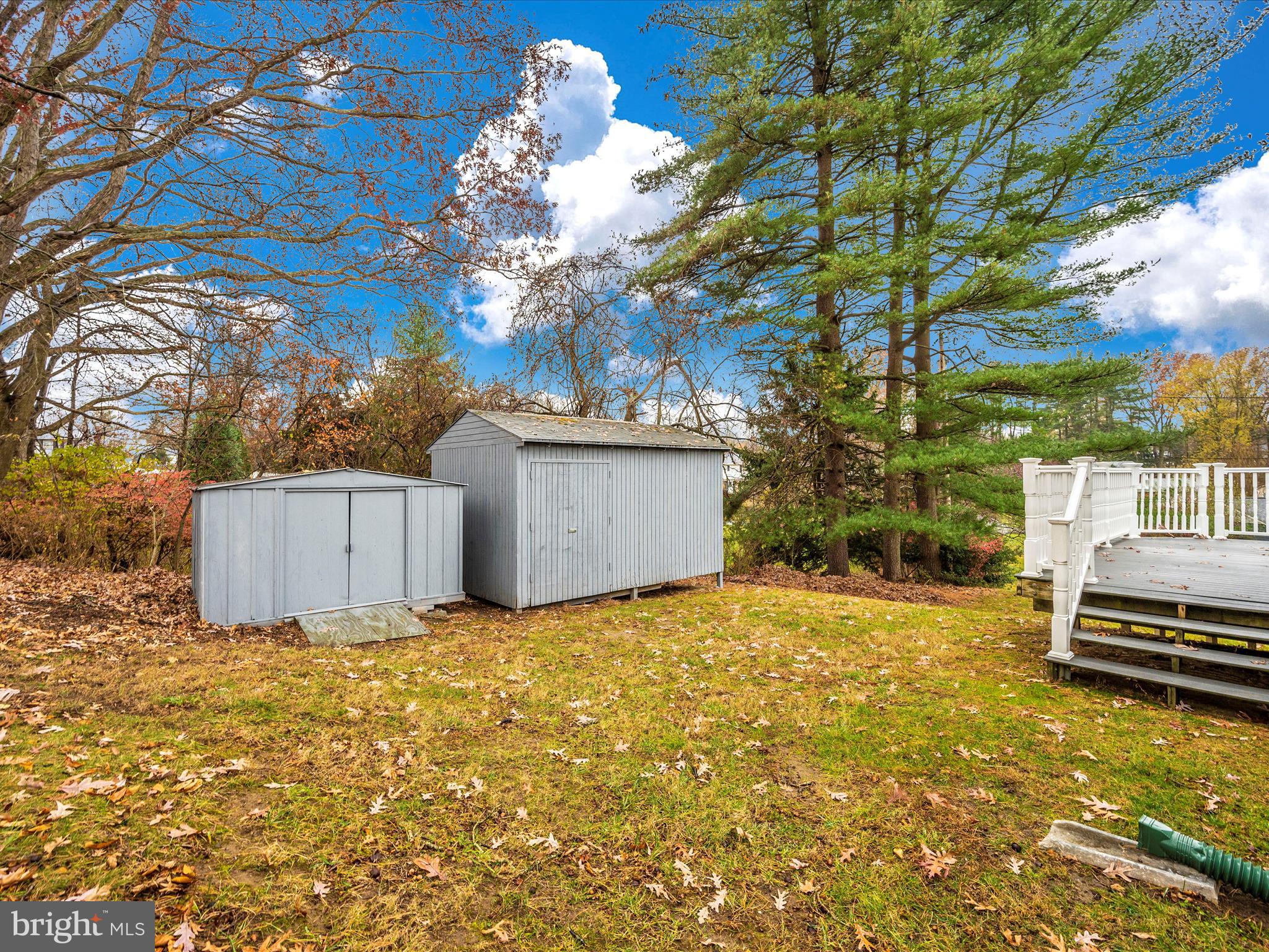 COLUMBIA HILLS - Residential