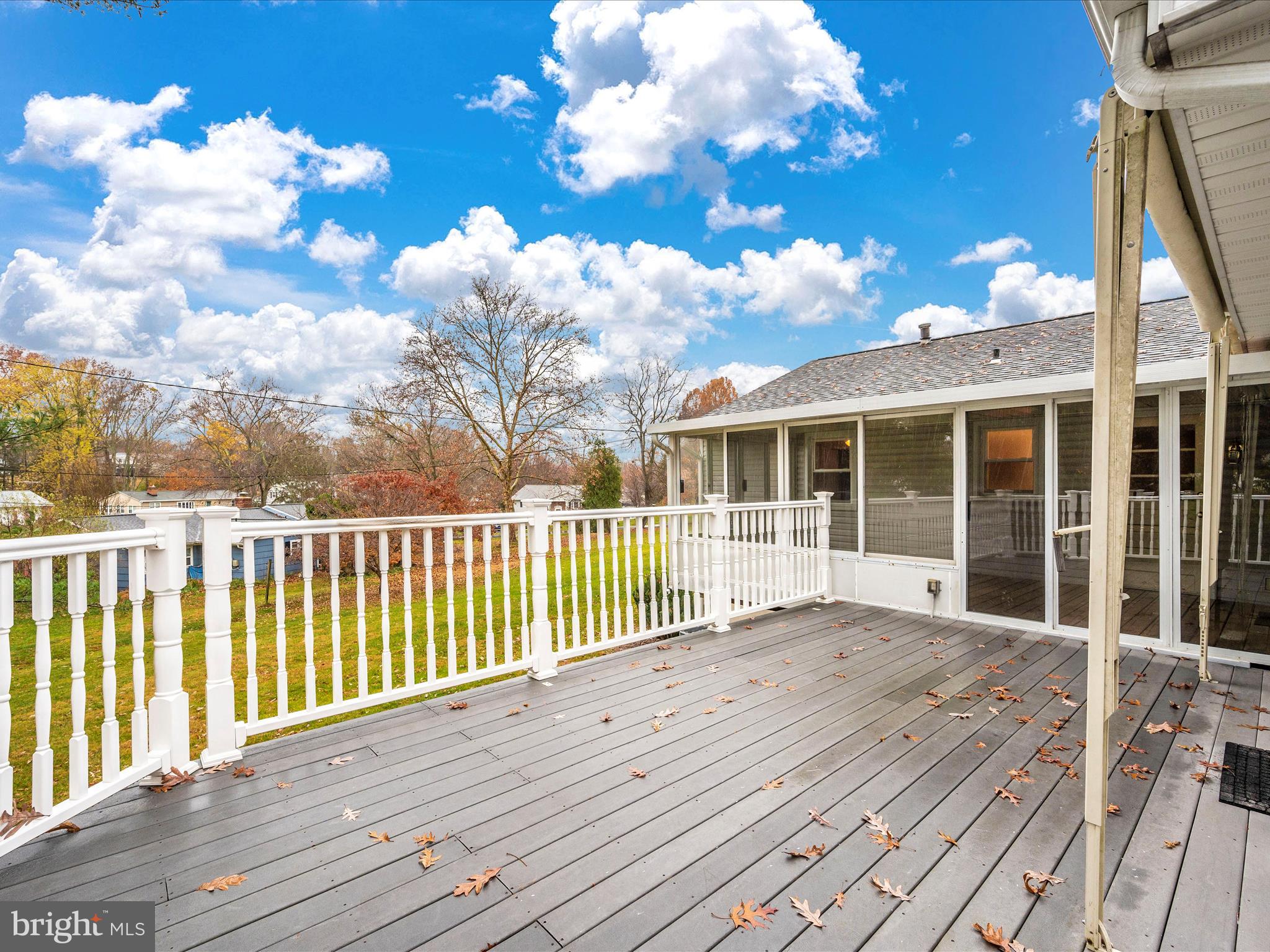 COLUMBIA HILLS - Residential