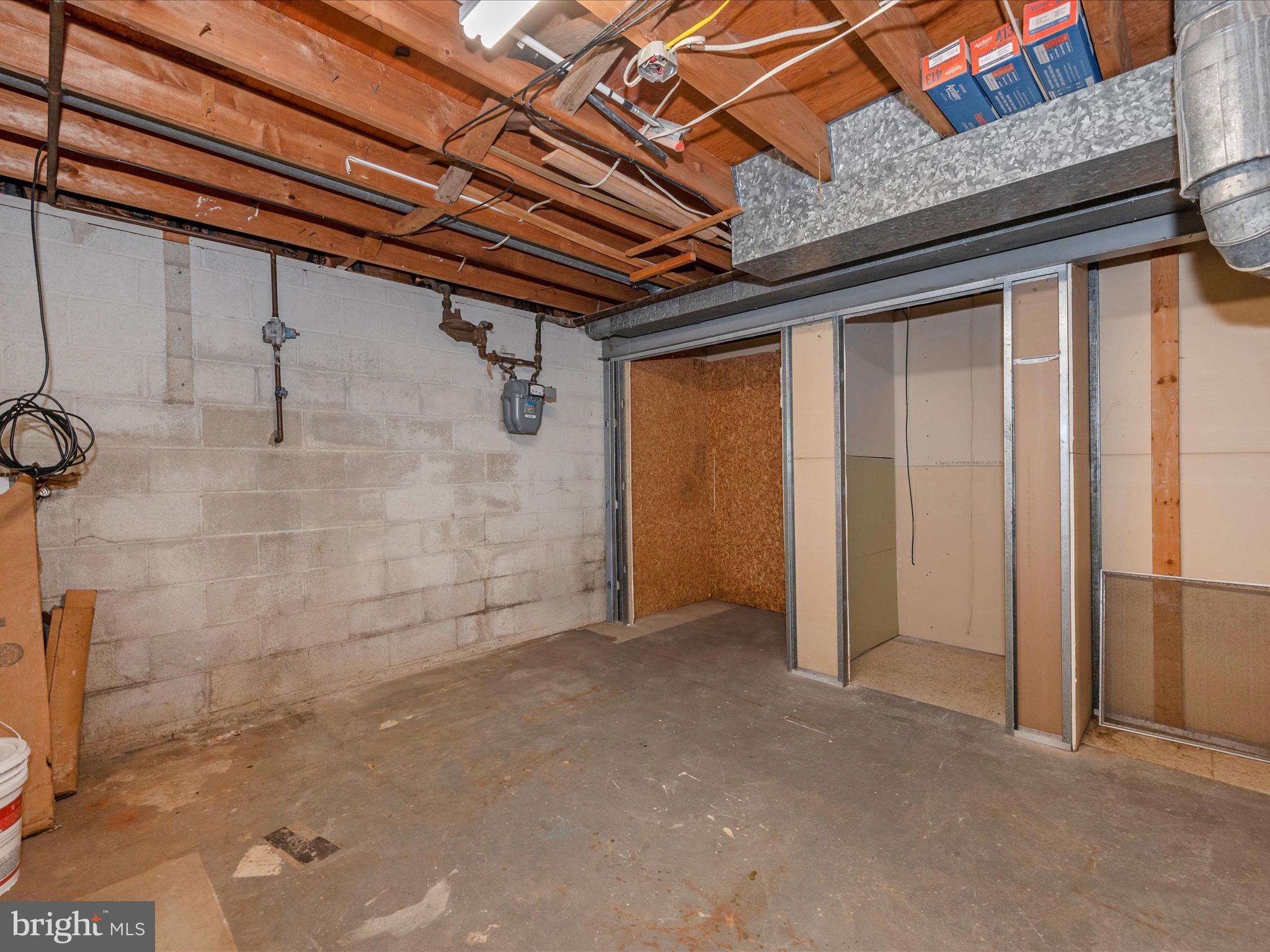 COLUMBIA HILLS - Residential