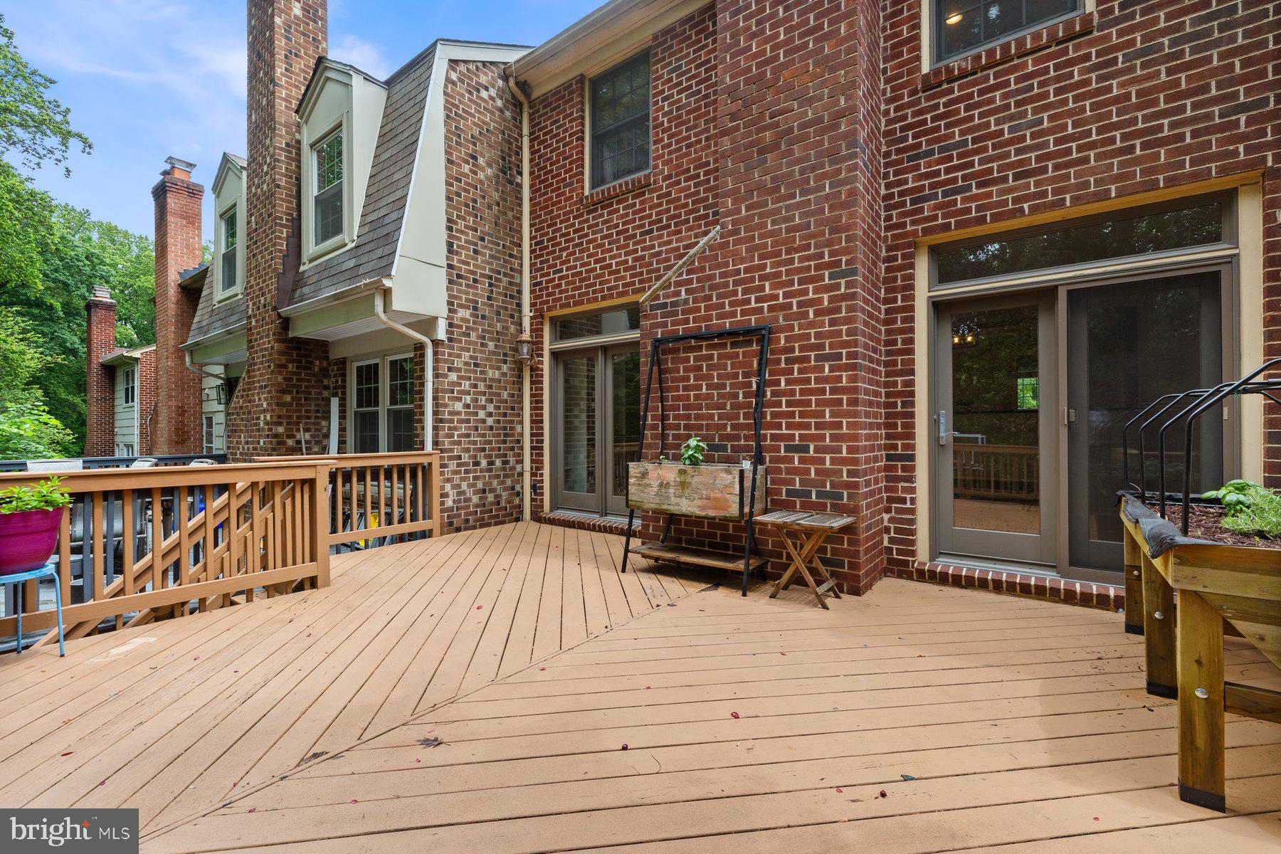 BETHESDA PLACE - Residential