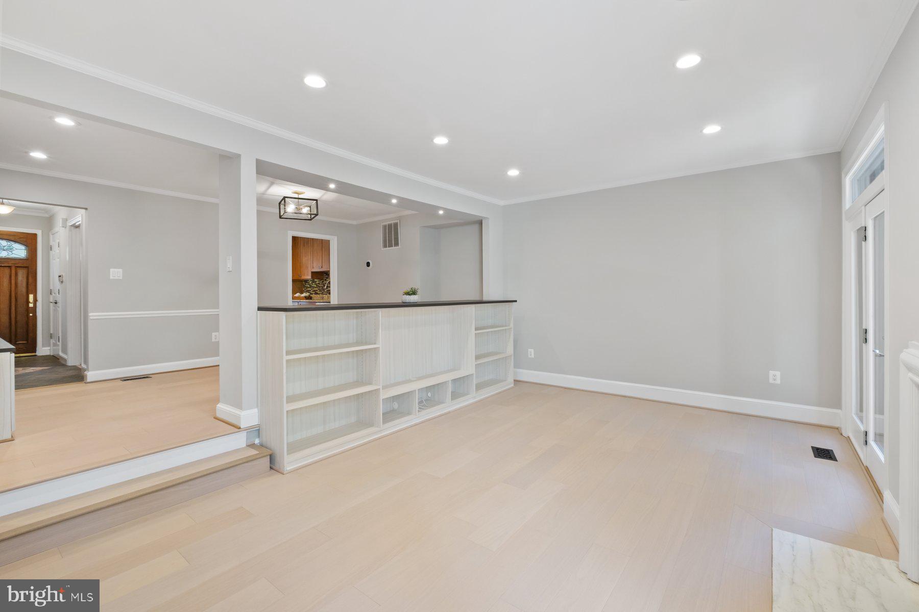 BETHESDA PLACE - Residential