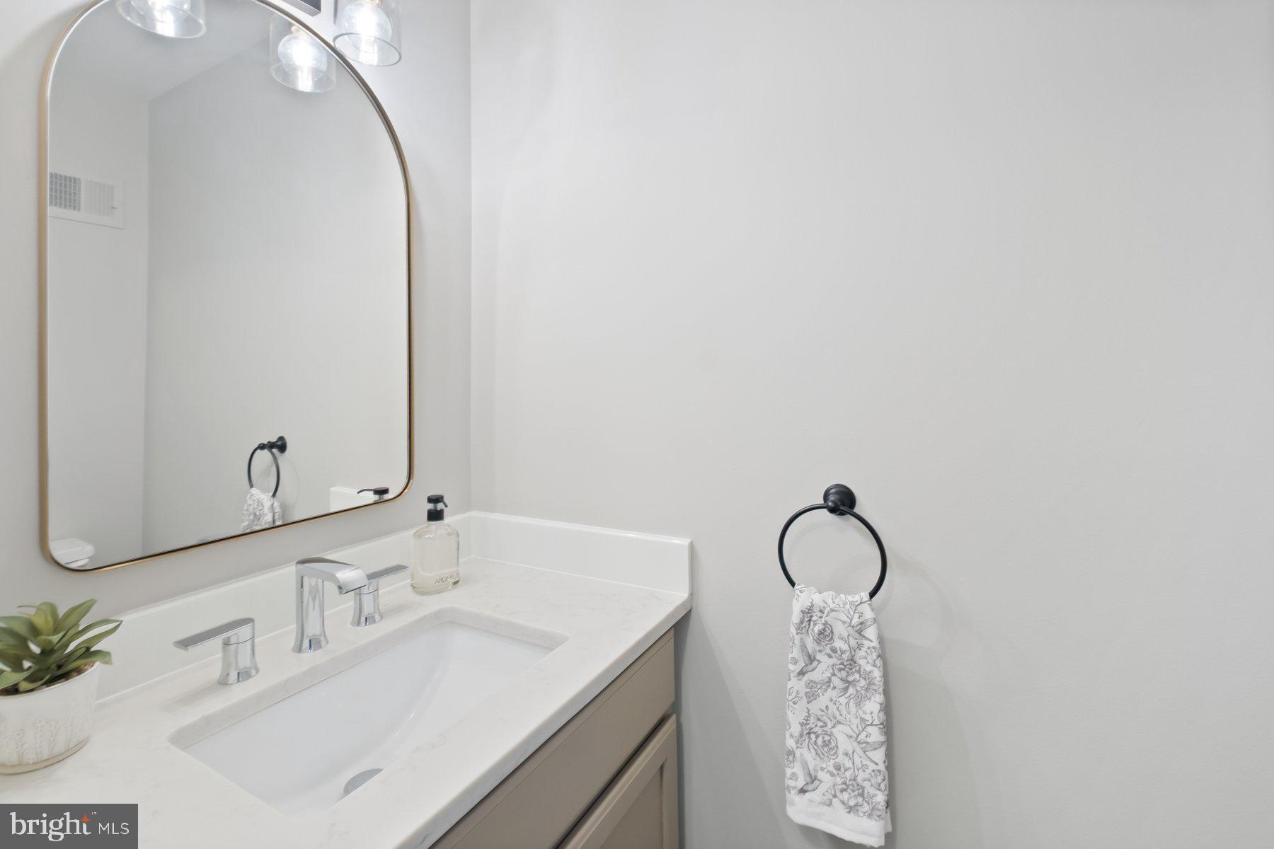 BETHESDA PLACE - Residential