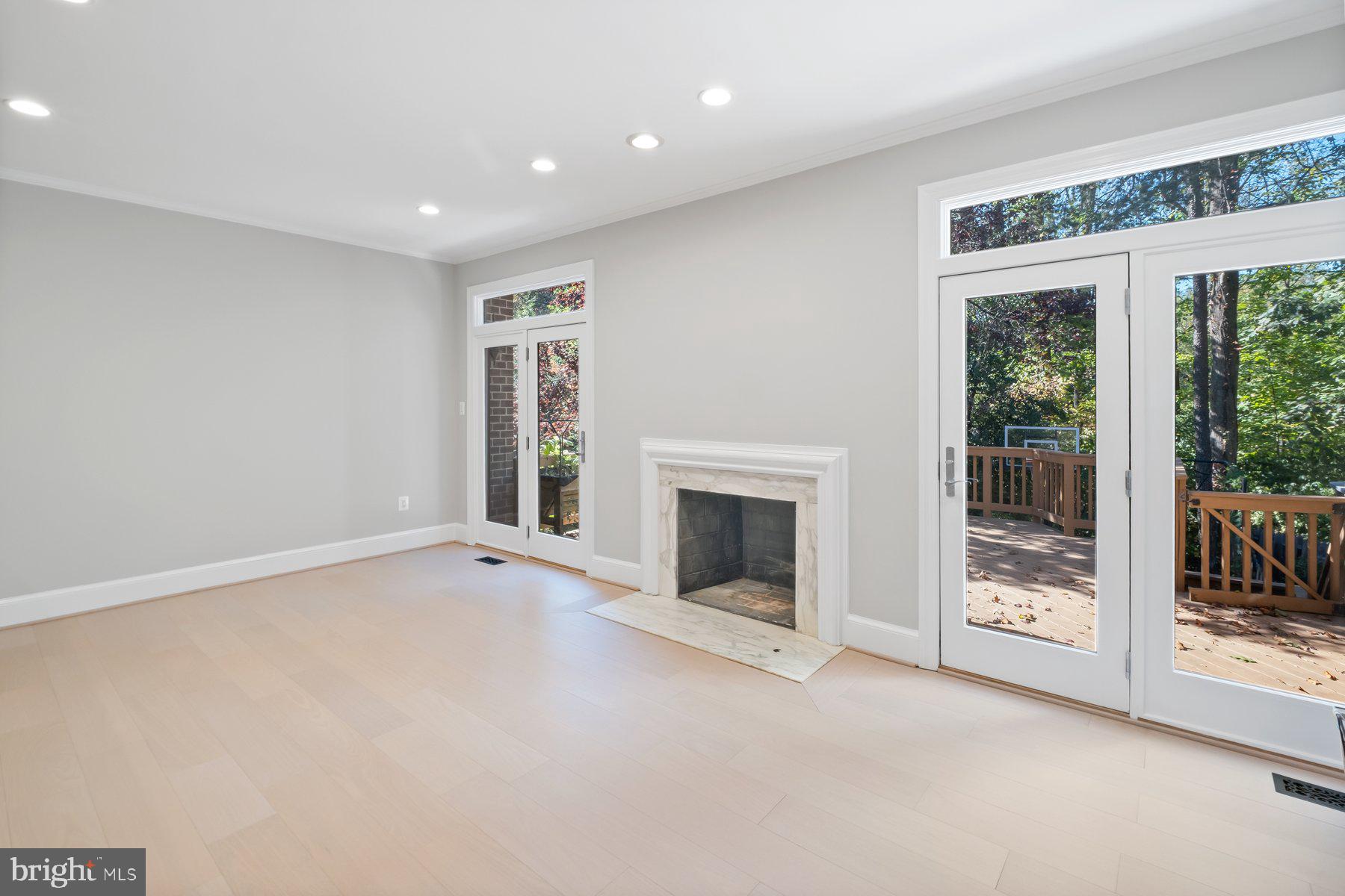 BETHESDA PLACE - Residential