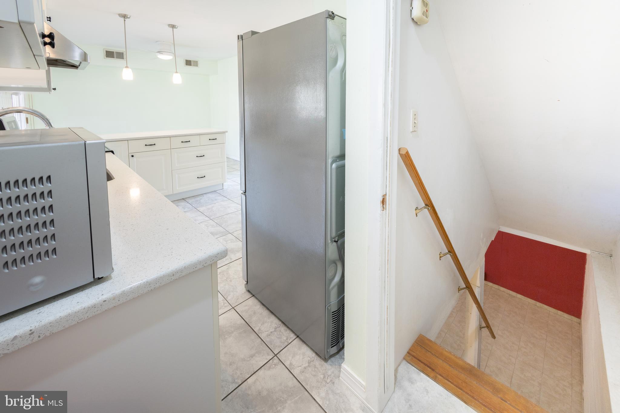 FAIRWAY HILLS - Residential