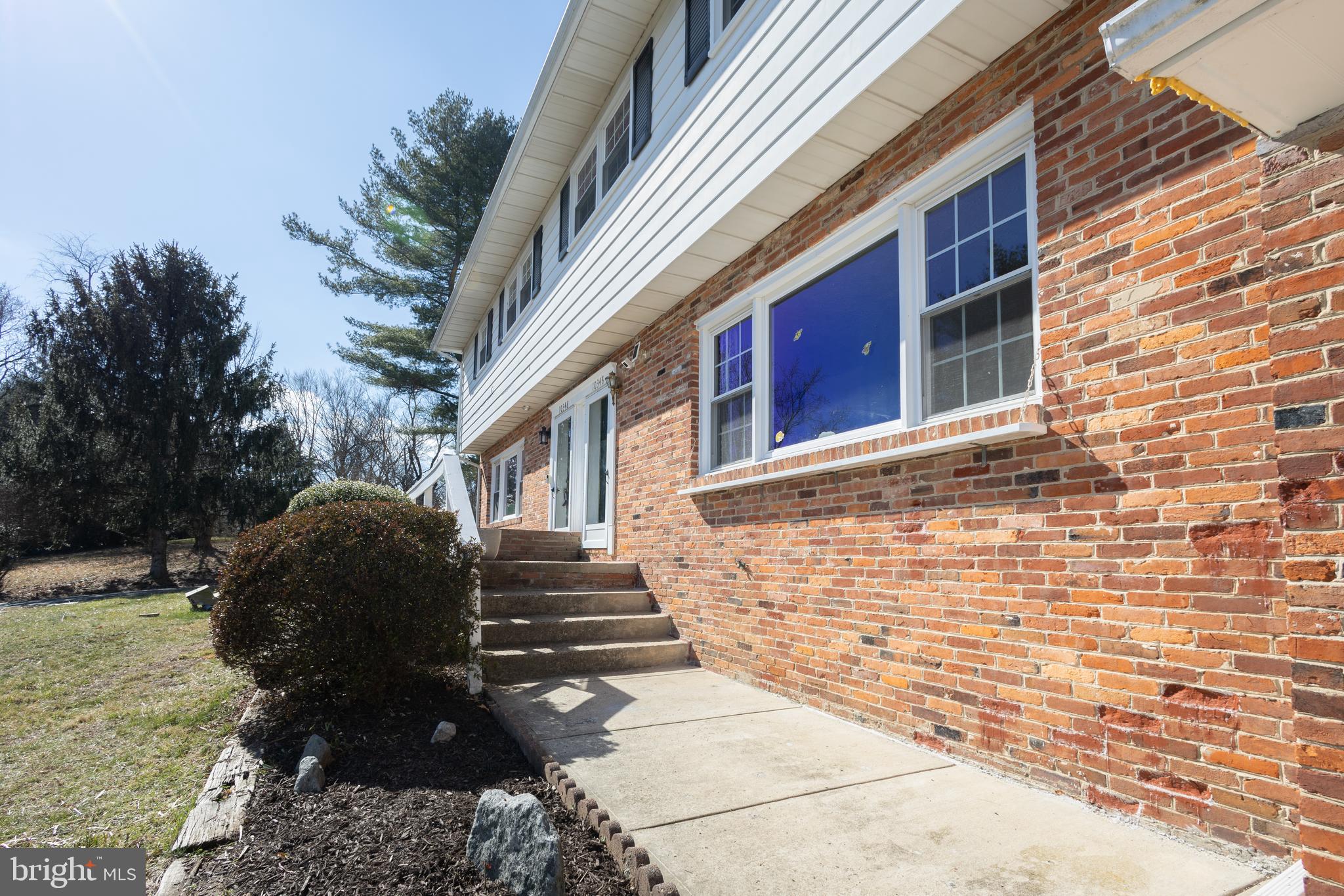 FAIRWAY HILLS - Residential