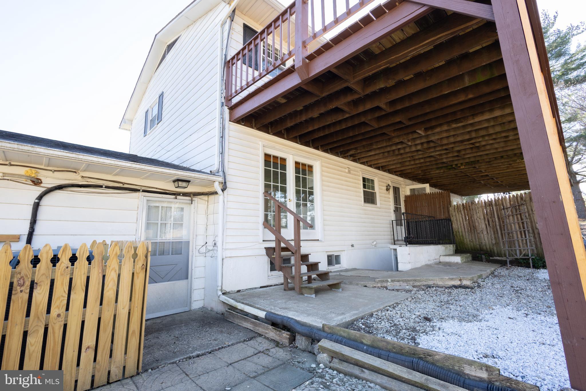 FAIRWAY HILLS - Residential