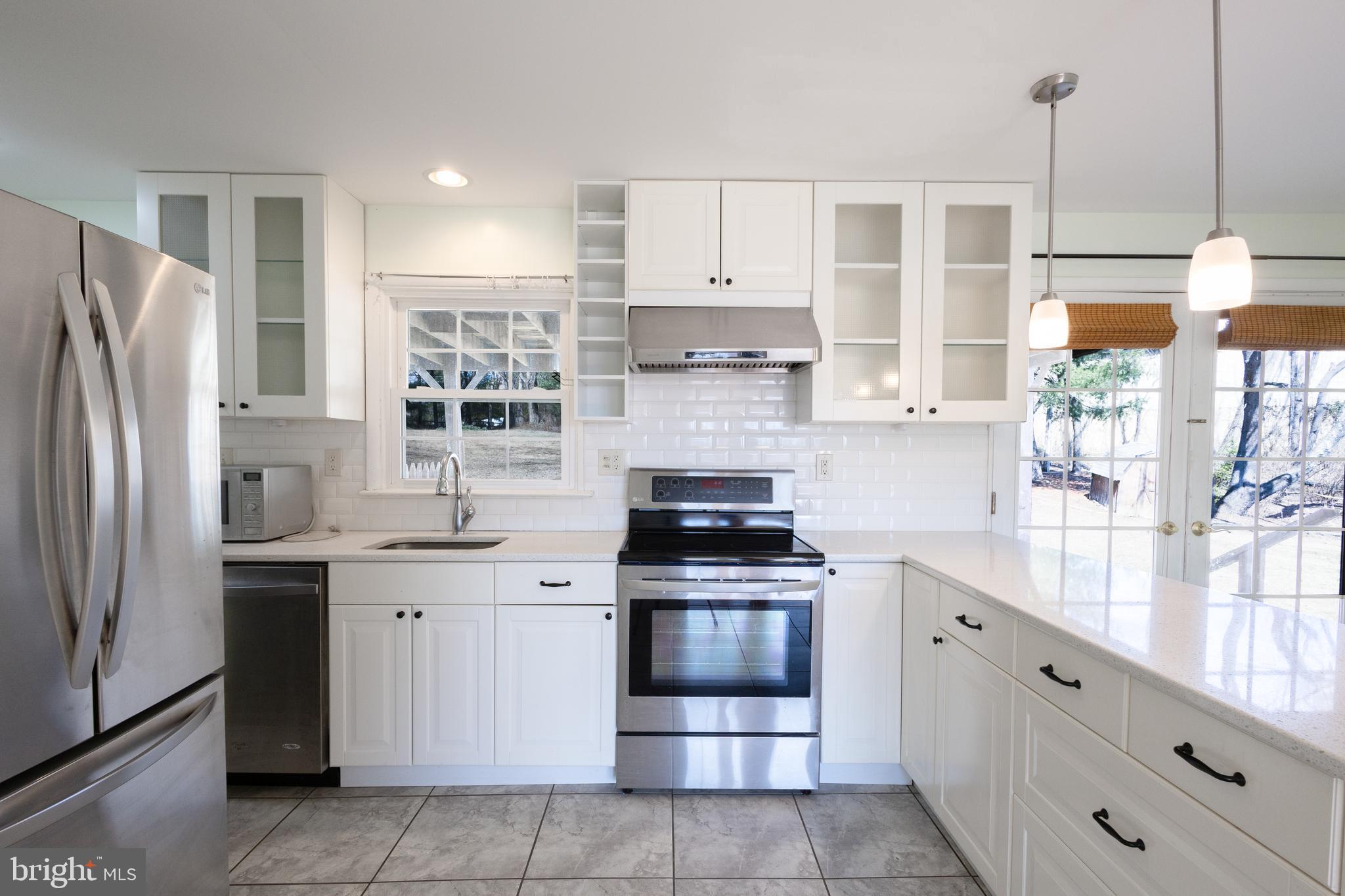 FAIRWAY HILLS - Residential