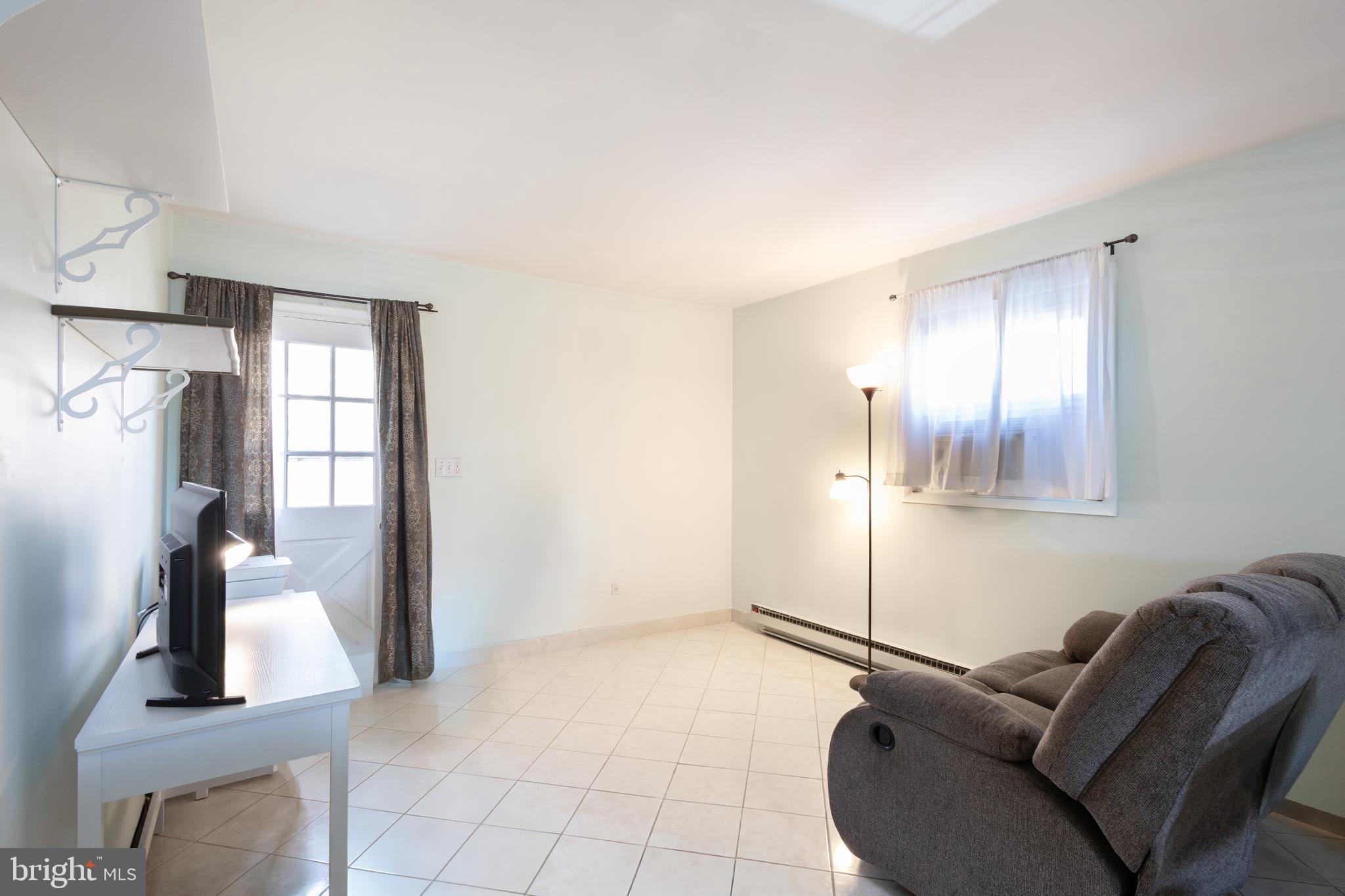 FAIRWAY HILLS - Residential