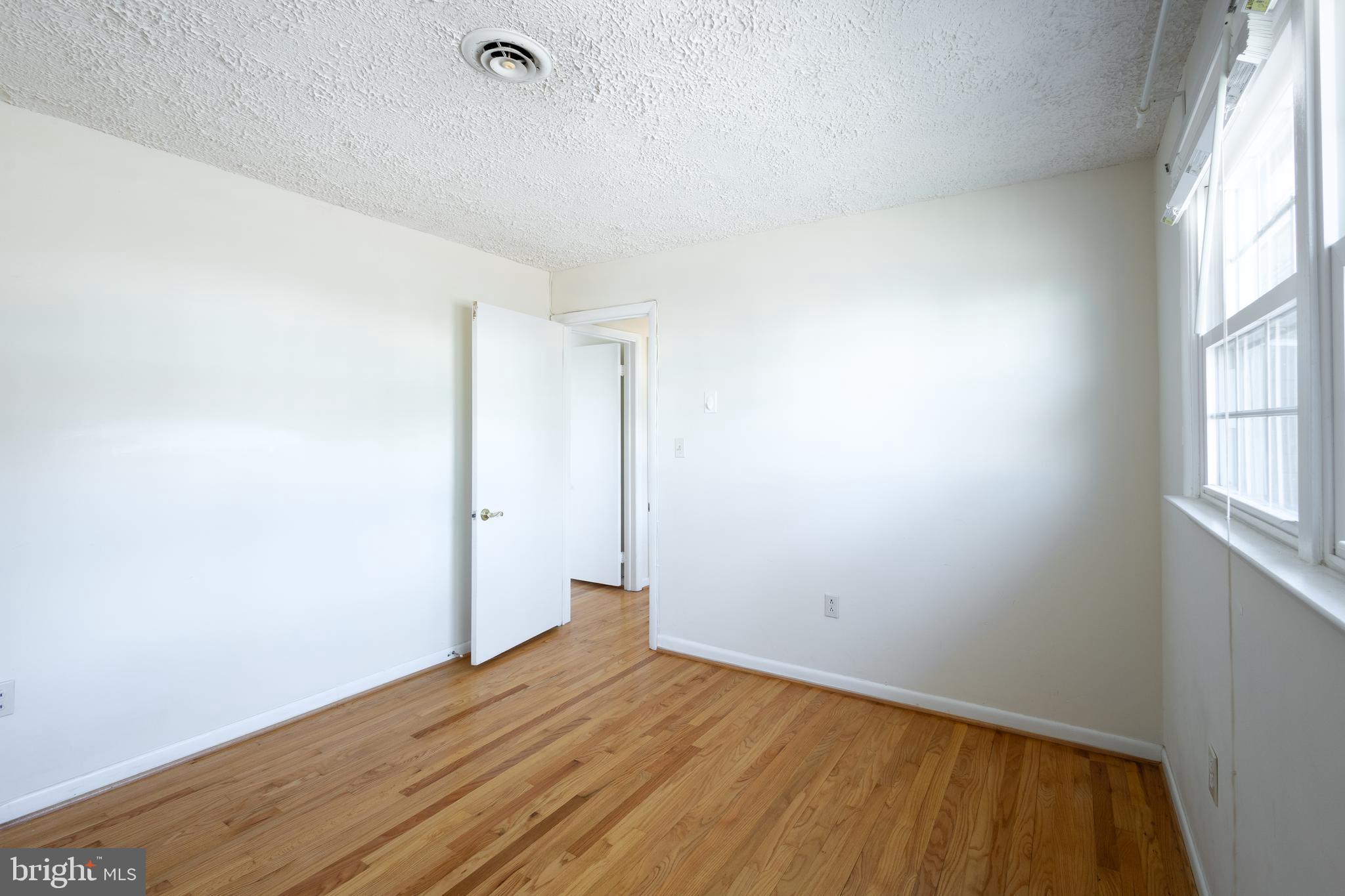 FAIRWAY HILLS - Residential