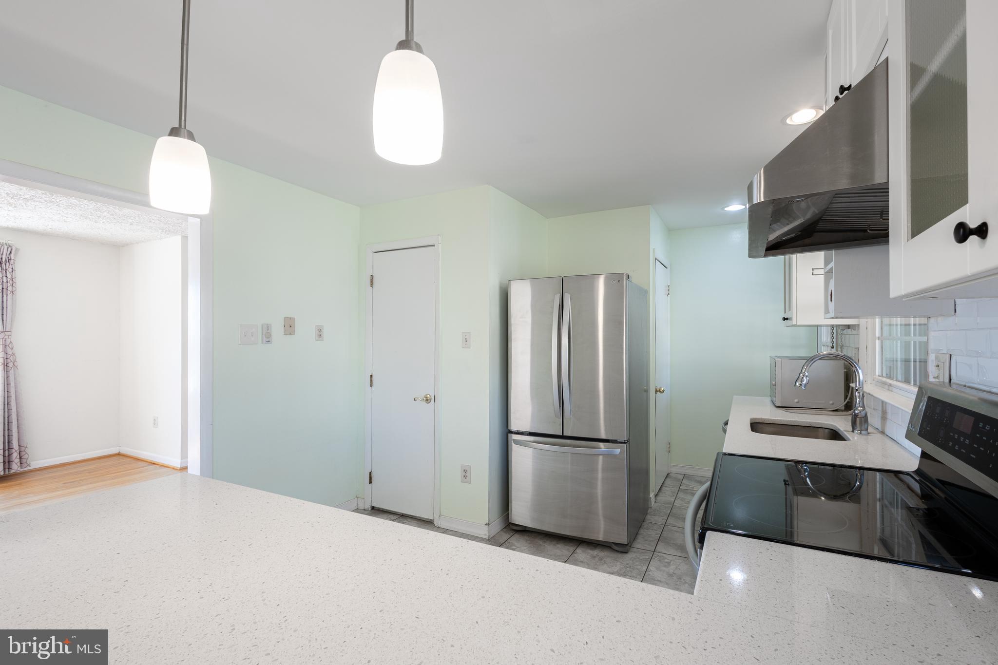 FAIRWAY HILLS - Residential