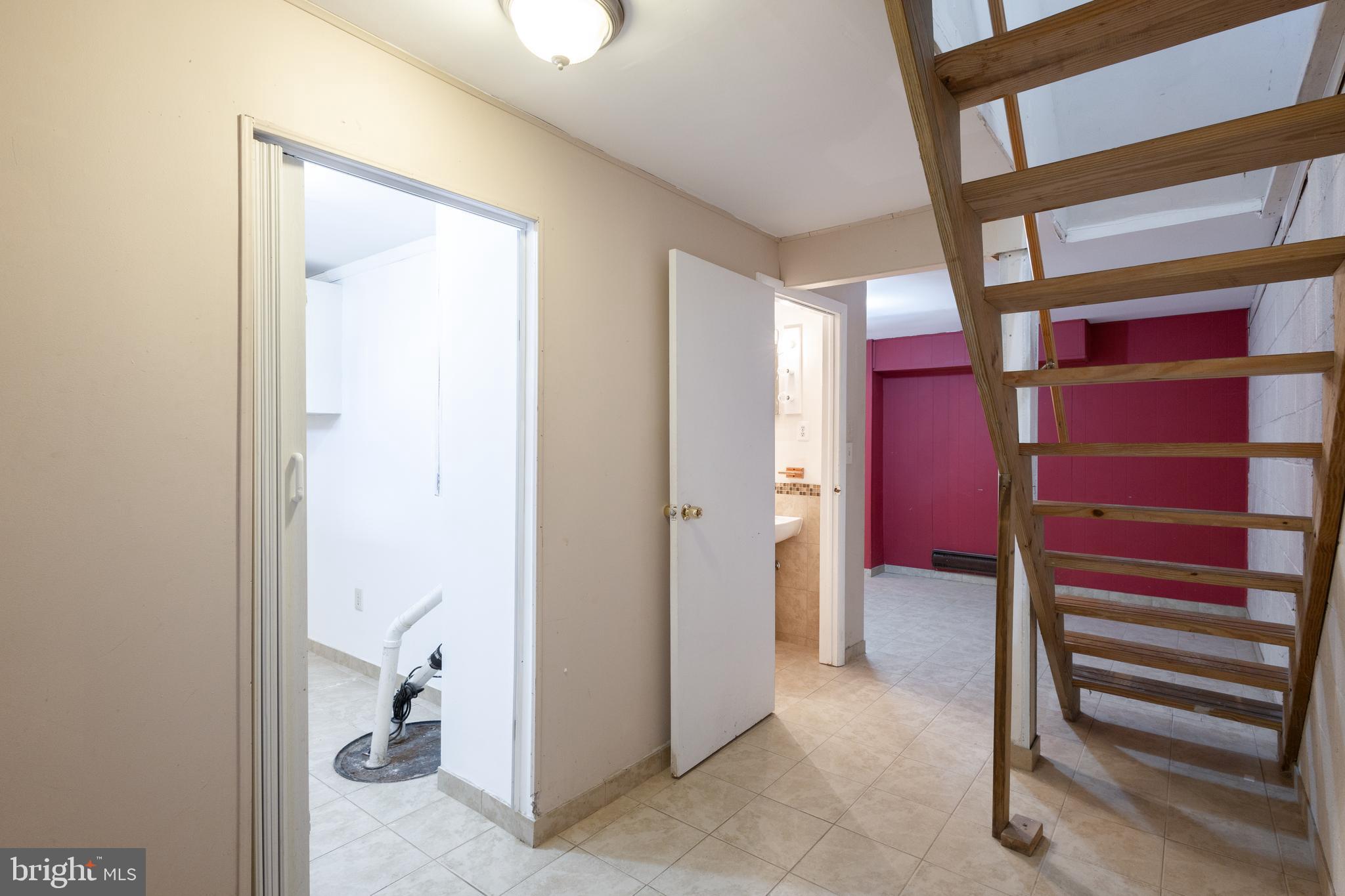 FAIRWAY HILLS - Residential