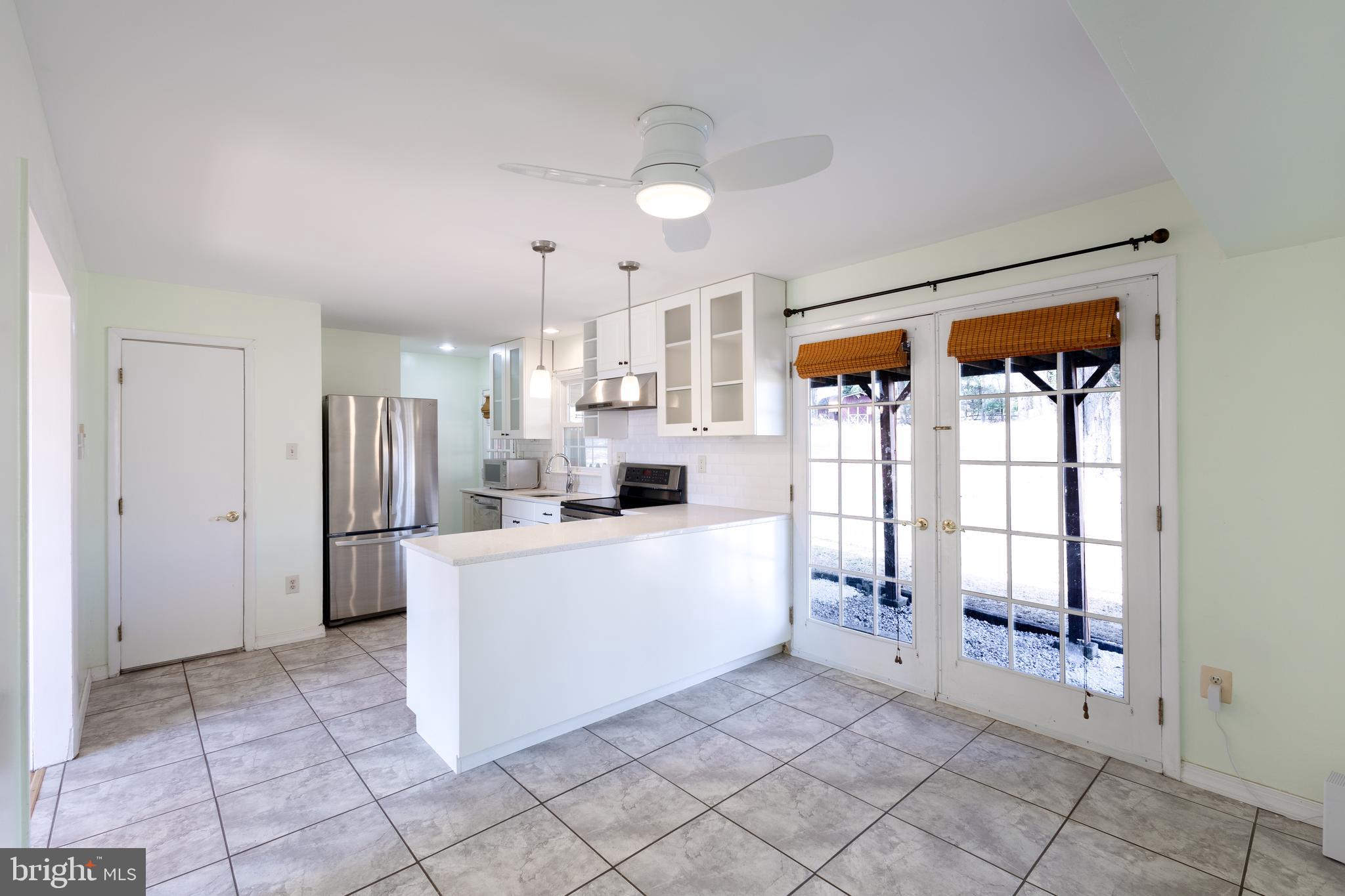 FAIRWAY HILLS - Residential