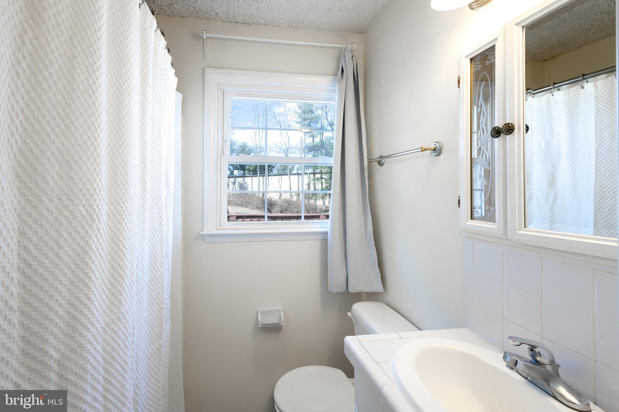 FAIRWAY HILLS - Residential