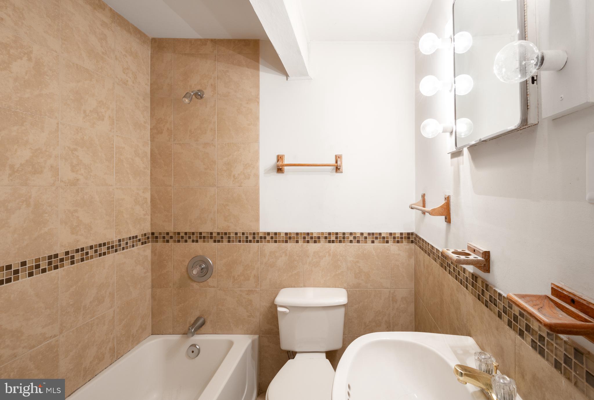 FAIRWAY HILLS - Residential