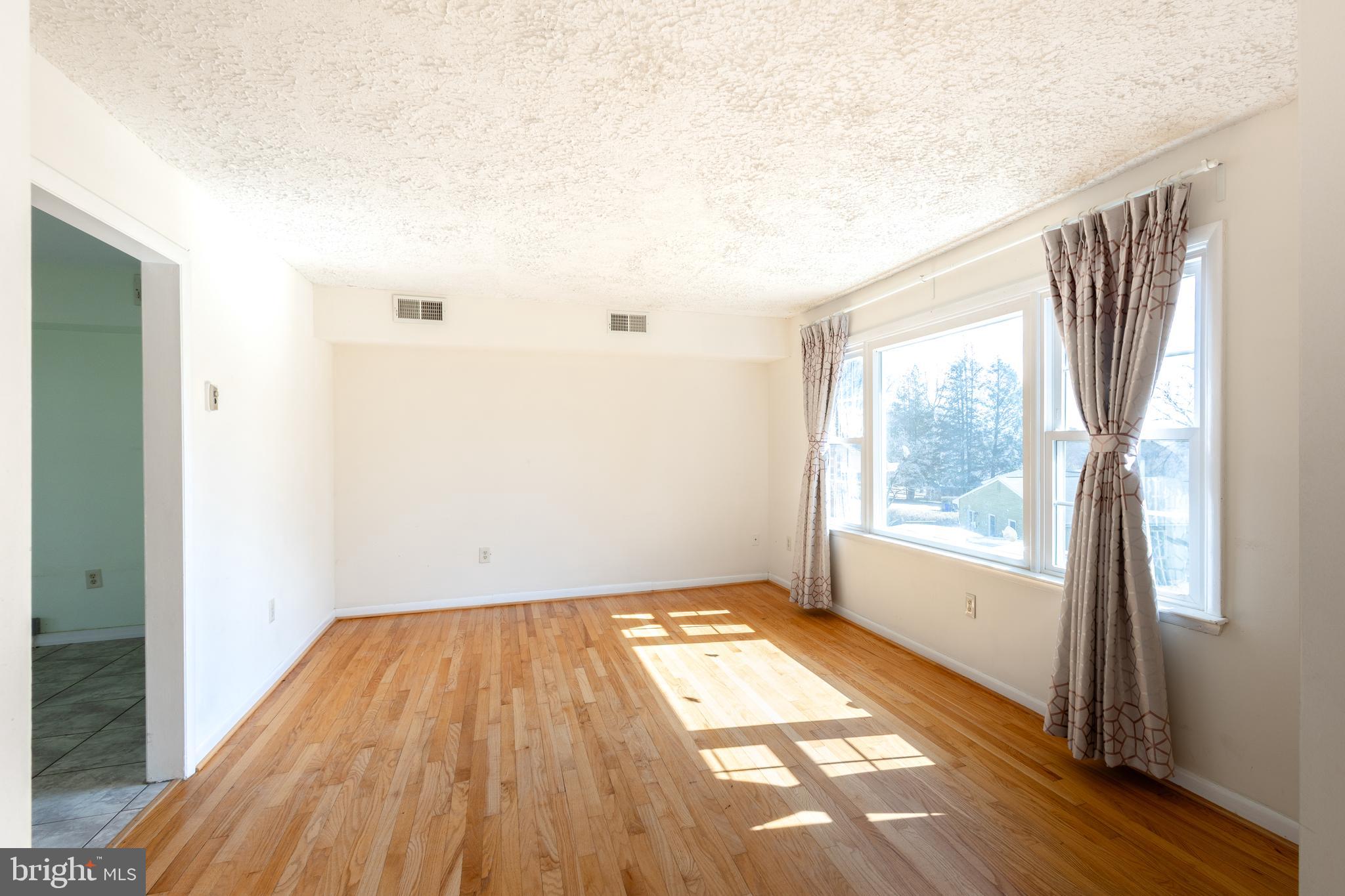 FAIRWAY HILLS - Residential