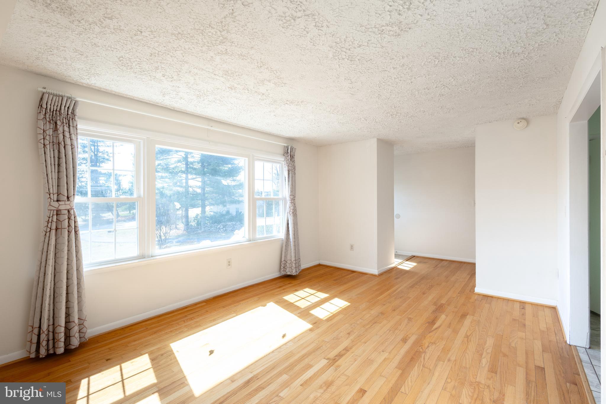 FAIRWAY HILLS - Residential