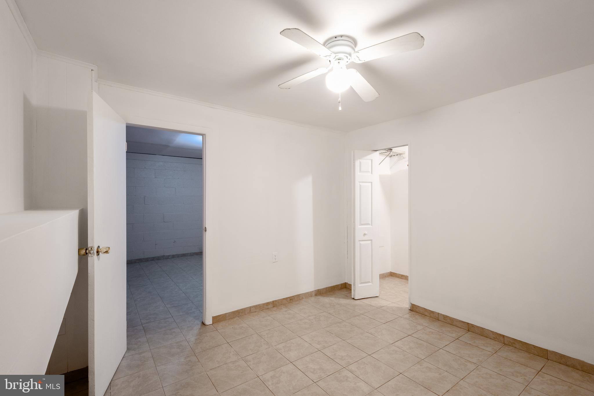 FAIRWAY HILLS - Residential