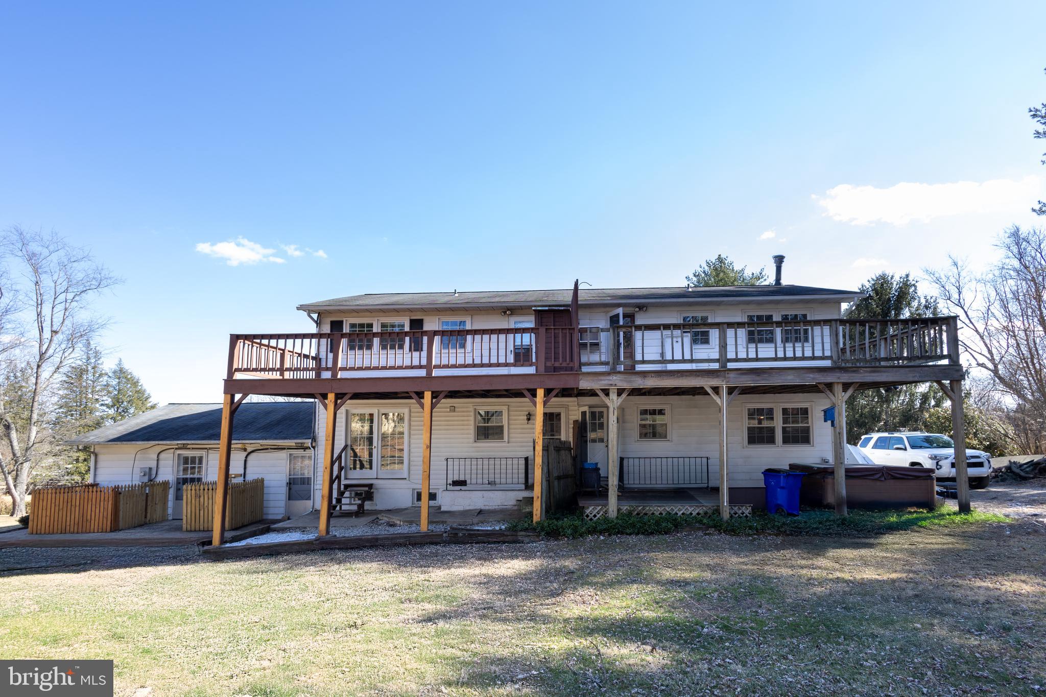 FAIRWAY HILLS - Residential