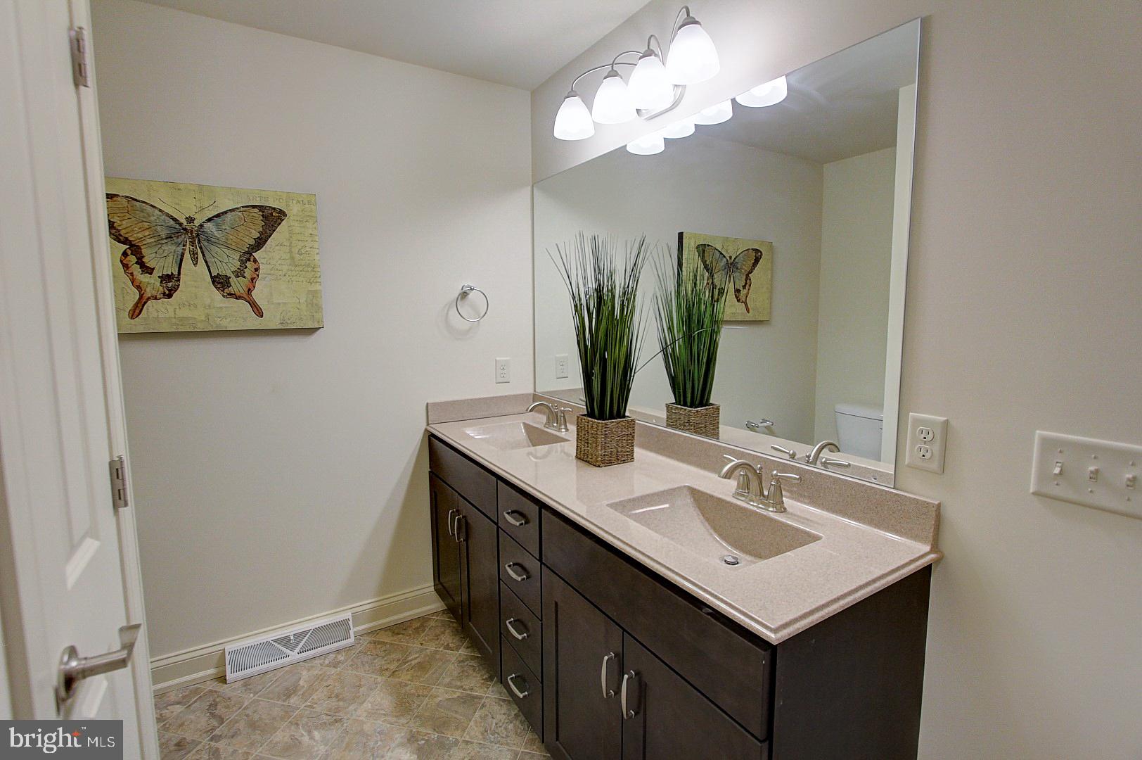 TANGLEWOOD - Residential