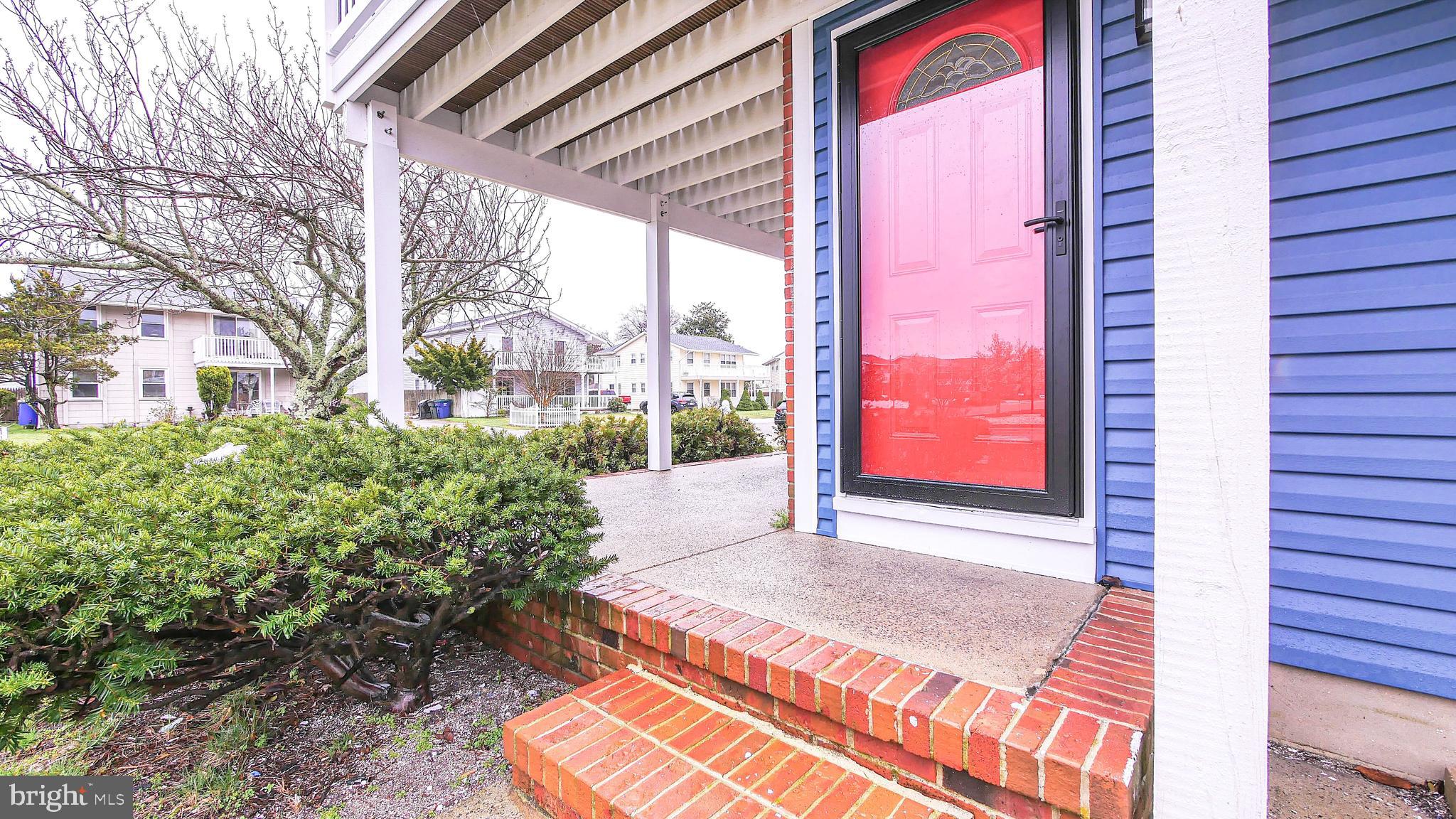 4623 SCHOONER ROAD B