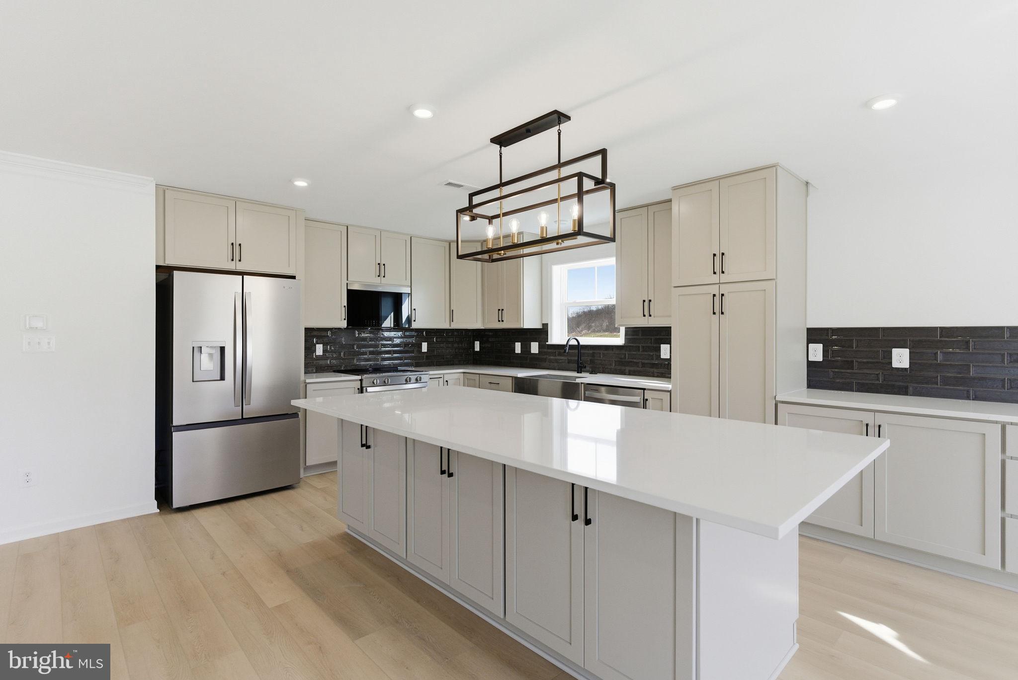 ROSEHILL MANOR - Residential