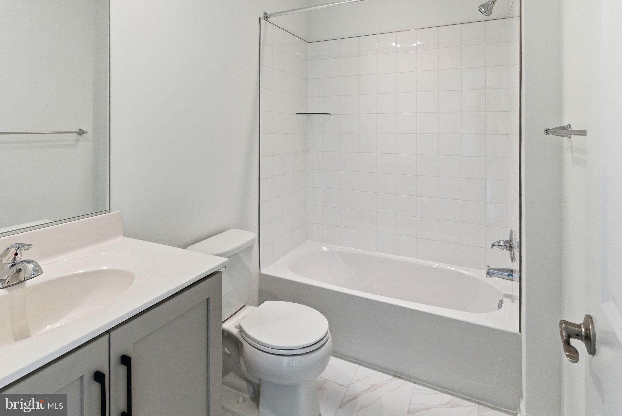 ROSEHILL MANOR - Residential