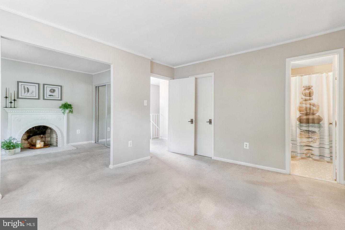 BURKE CENTRE - Residential