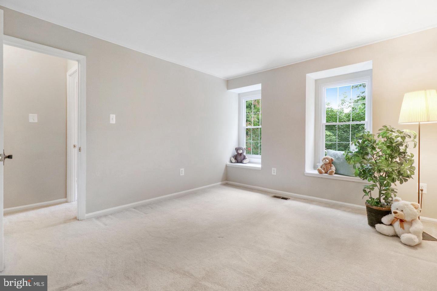 BURKE CENTRE - Residential