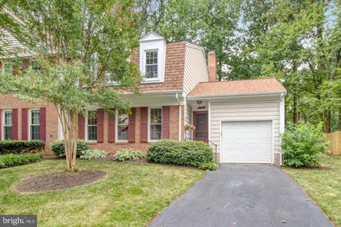 5907 WOOD SORRELS COURT BURKE VA 22015