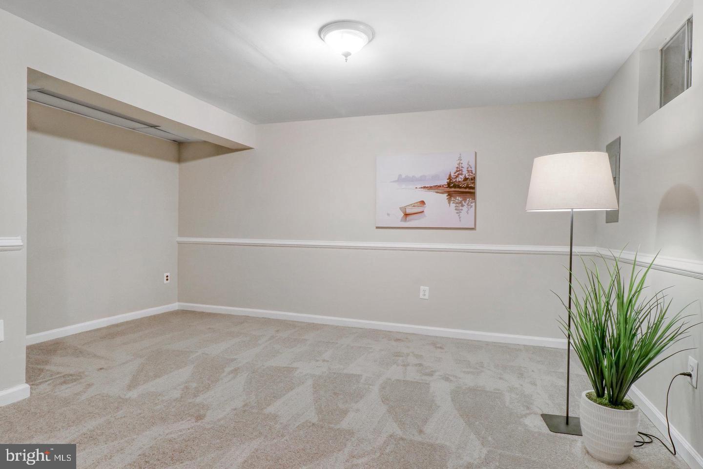 BURKE CENTRE - Residential