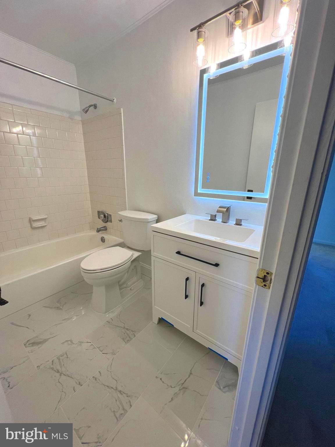 BURKE CENTRE - Residential