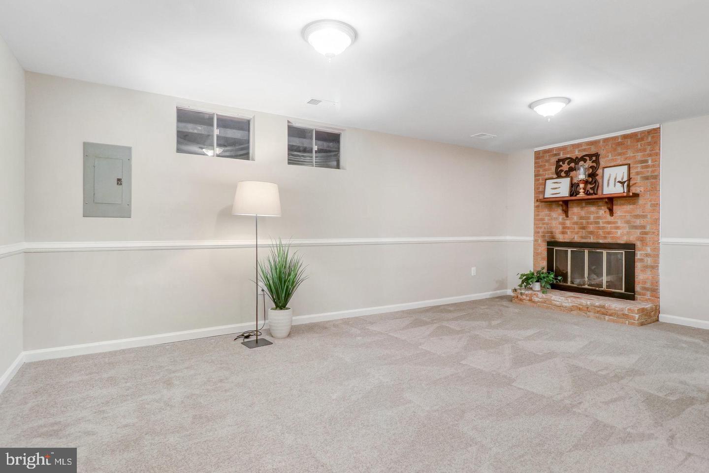 BURKE CENTRE - Residential