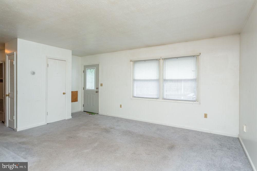 PINELAND ACRES - Residential